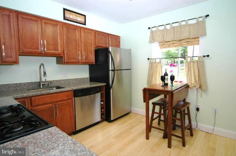 1913 Greenberry Road Baltimore, MD 21209 - Photo 27 of 30 Kitchen