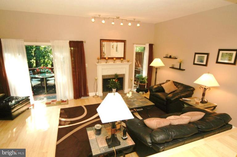 1913 Greenberry Road Baltimore, MD 21209 - Photo 9 of 30 Living Room #2