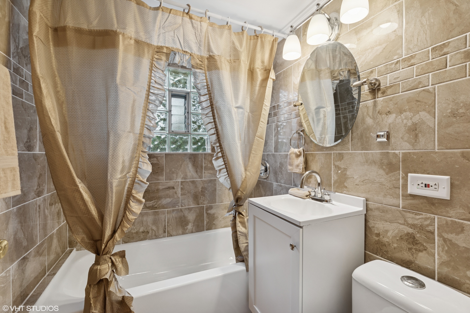 642 East 90th Street Chicago, IL 60619 - Photo 11 of 25