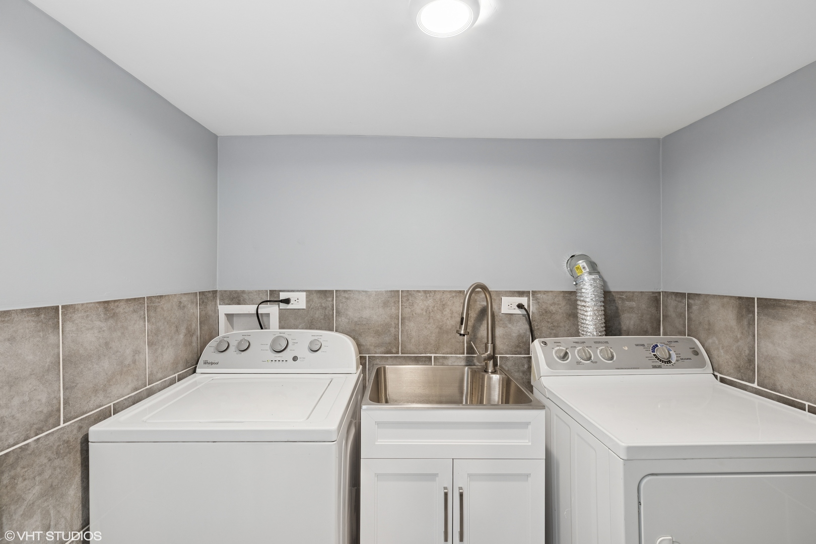 642 East 90th Street Chicago, IL 60619 - Photo 13 of 25