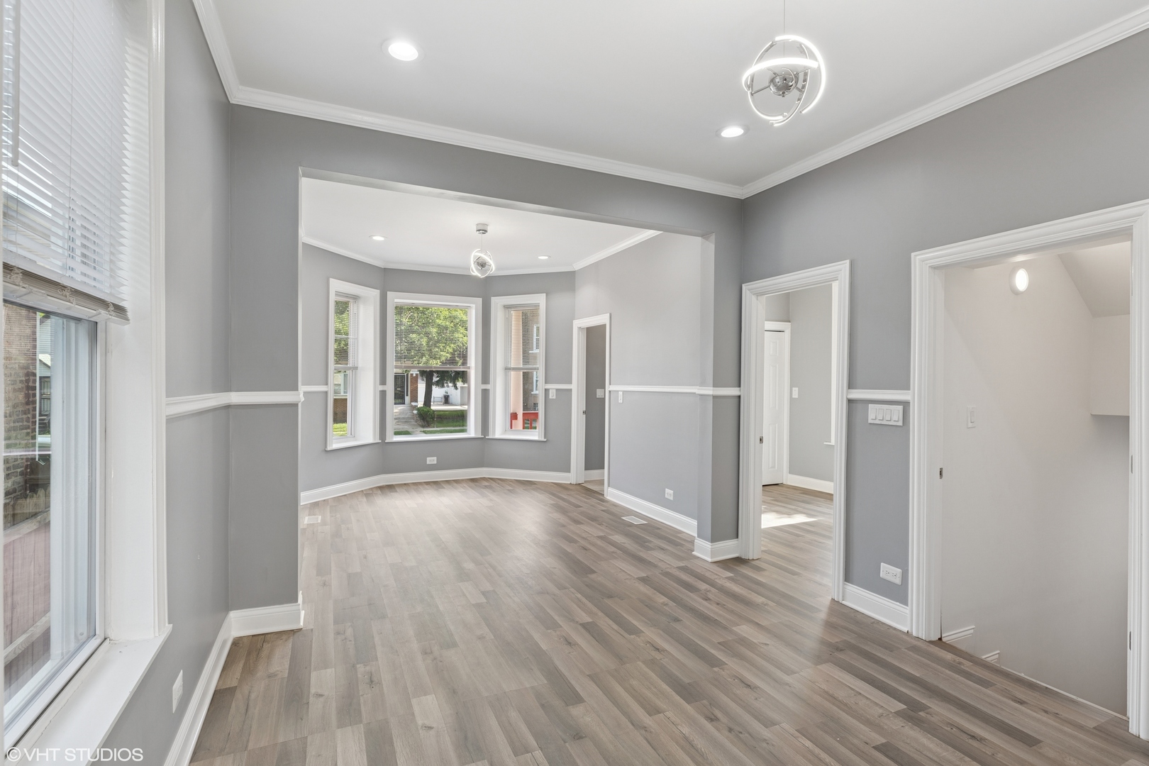 642 East 90th Street Chicago, IL 60619 - Photo 5 of 25