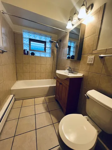 $1,500 | 3954 North Pioneer Avenue, Unit 2S, Chicago, IL 60634