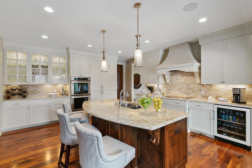 9941 Trails End Road Chanhassen, MN 55317 - Photo 1 of 52 Gallery Image 1