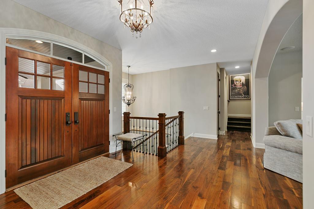 9941 Trails End Road Chanhassen, MN 55317 - Photo 6 of 52 Gallery Image 6