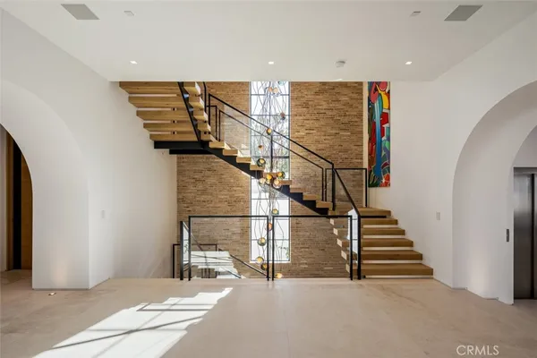 a view of entryway and hall