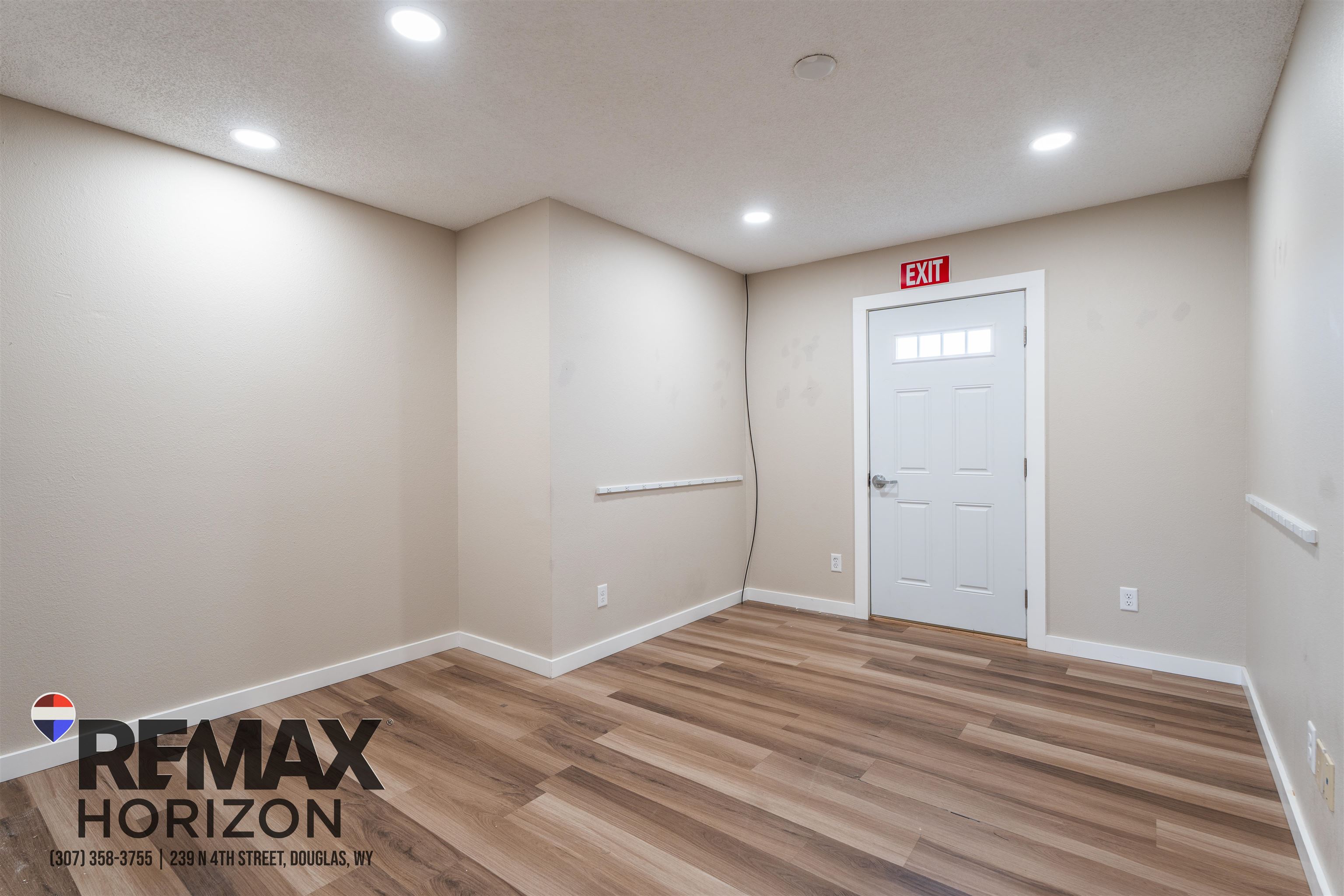 41 Lakeview Drive Douglas, WY 82633 - Photo 13 of 48