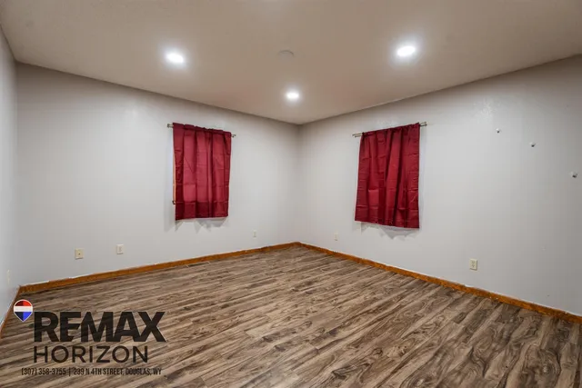 $395,000 | 41 Lakeview Drive, Douglas, WY 82633