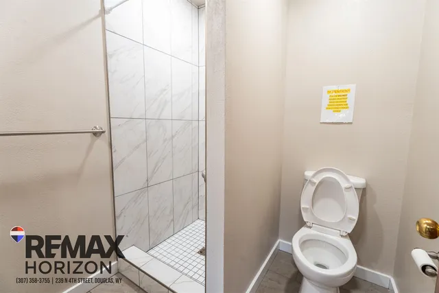 $395,000 | 41 Lakeview Drive, Douglas, WY 82633