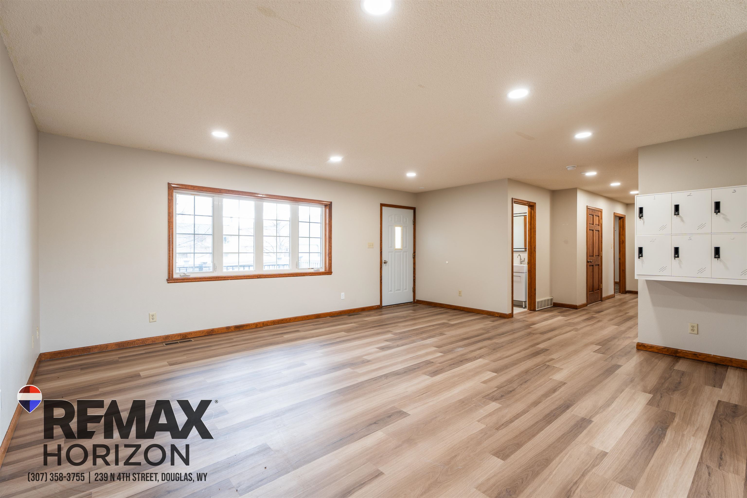 41 Lakeview Drive Douglas, WY 82633 - Photo 3 of 48