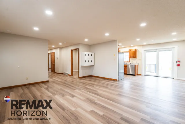 $395,000 | 41 Lakeview Drive, Douglas, WY 82633