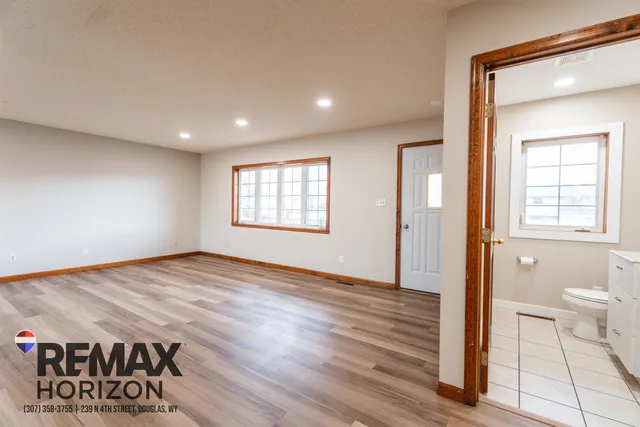 $395,000 | 41 Lakeview Drive, Douglas, WY 82633