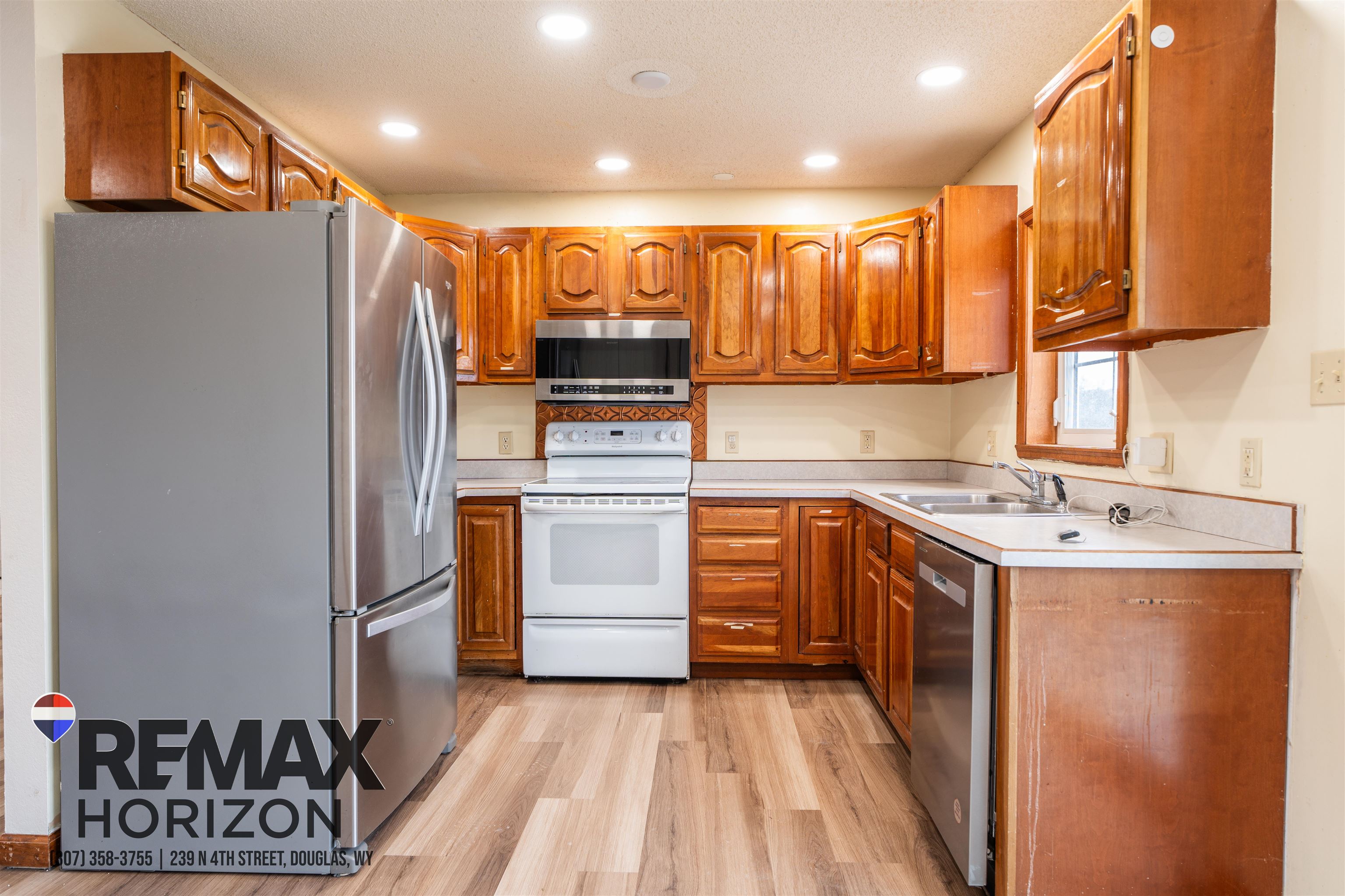 41 Lakeview Drive Douglas, WY 82633 - Photo 9 of 48