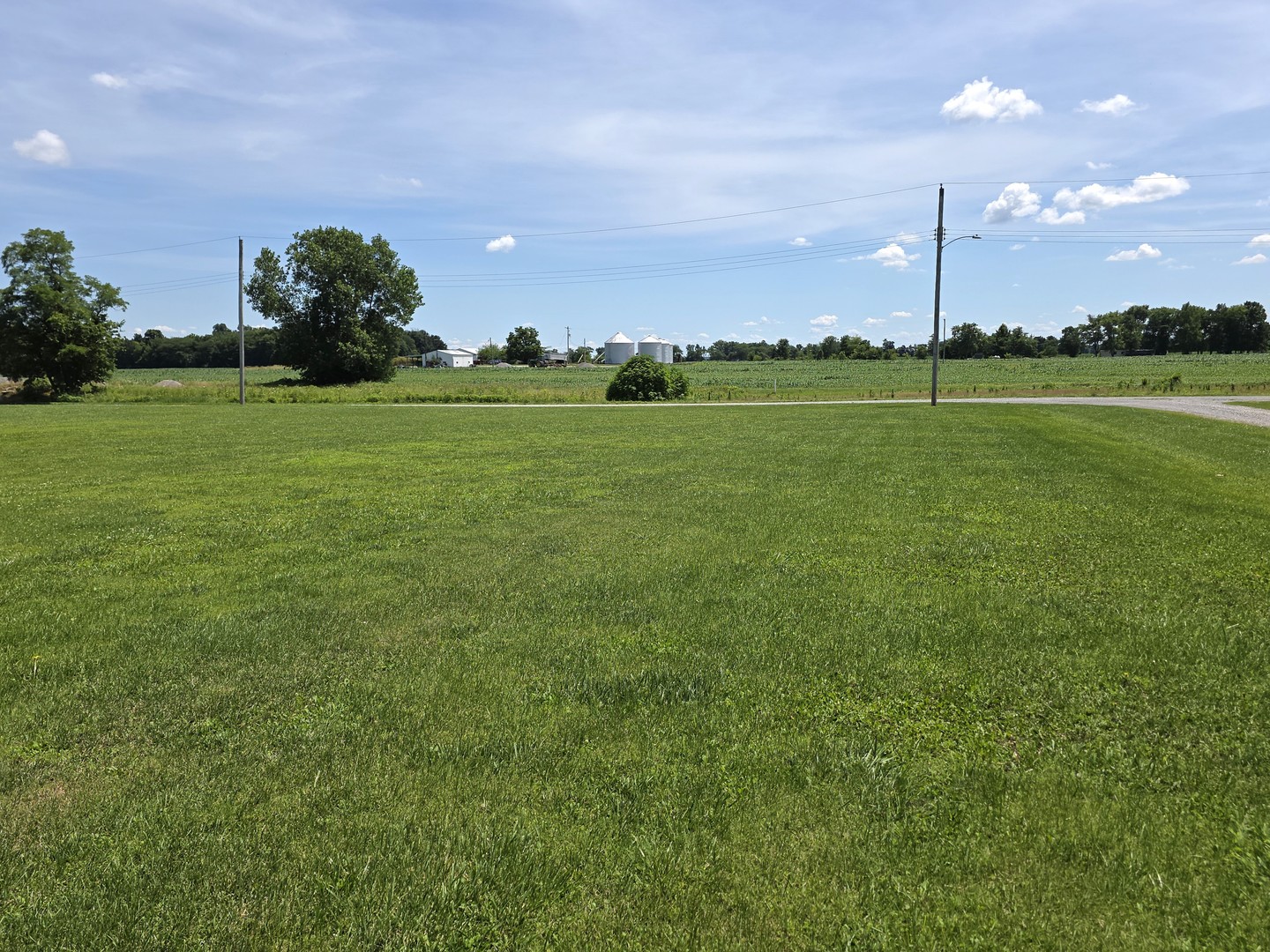 201 3rd Street Clay City, IL 62824 - Photo 4 of 92