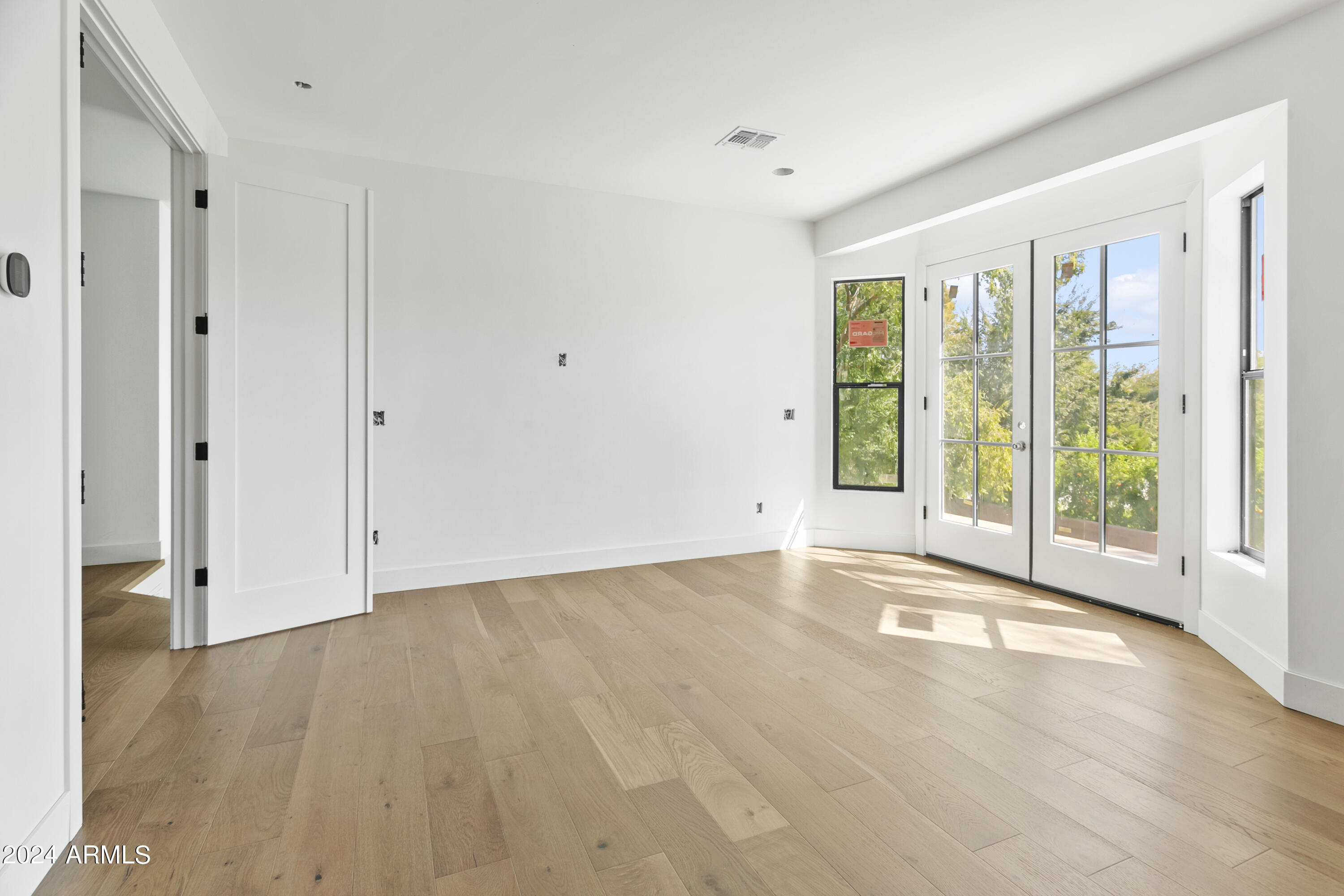 1331 West State Avenue Phoenix, AZ 85021 - Photo 27 of 39 PRIMARY BEDROOM