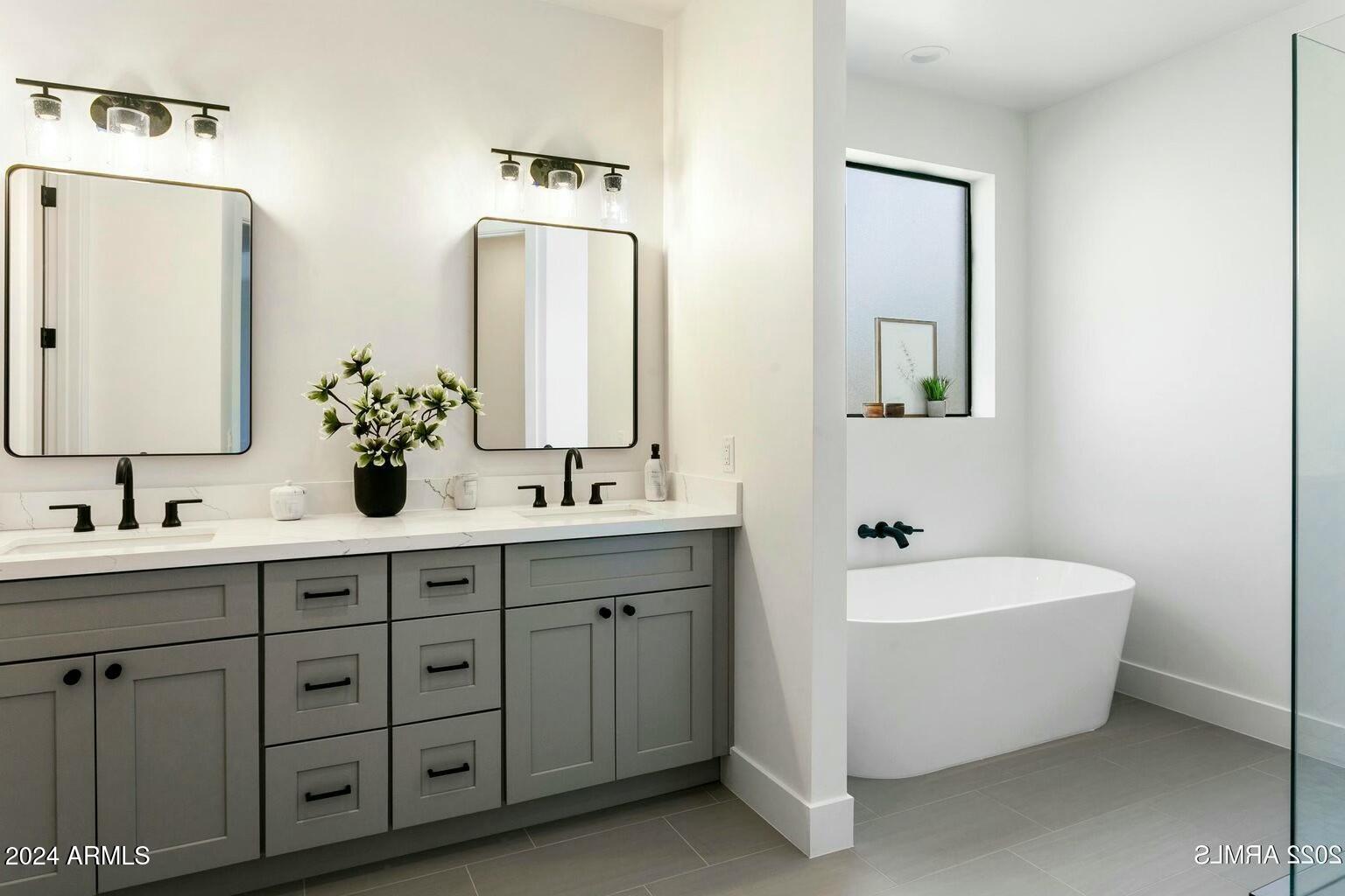 1331 West State Avenue Phoenix, AZ 85021 - Photo 30 of 39 MODEL HOME - FINISHED MASTER BATHROOM