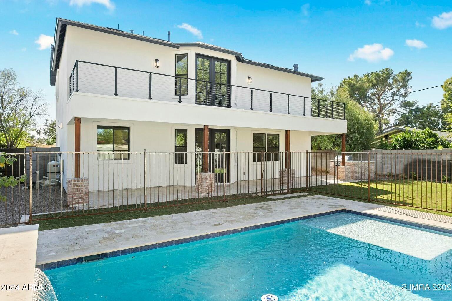 1331 West State Avenue Phoenix, AZ 85021 - Photo 32 of 39 MODEL HOME - FINISHED POOL