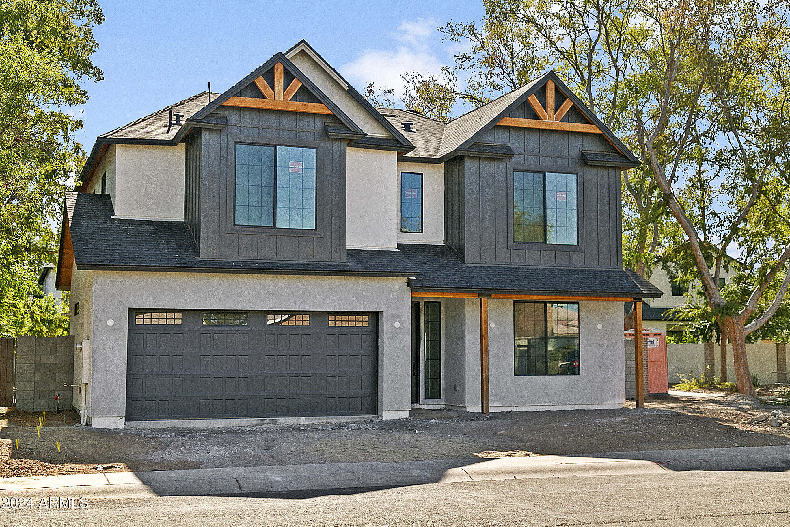 1331 West State Avenue Phoenix, AZ 85021 - Photo 37 of 39 FRONT LEFT