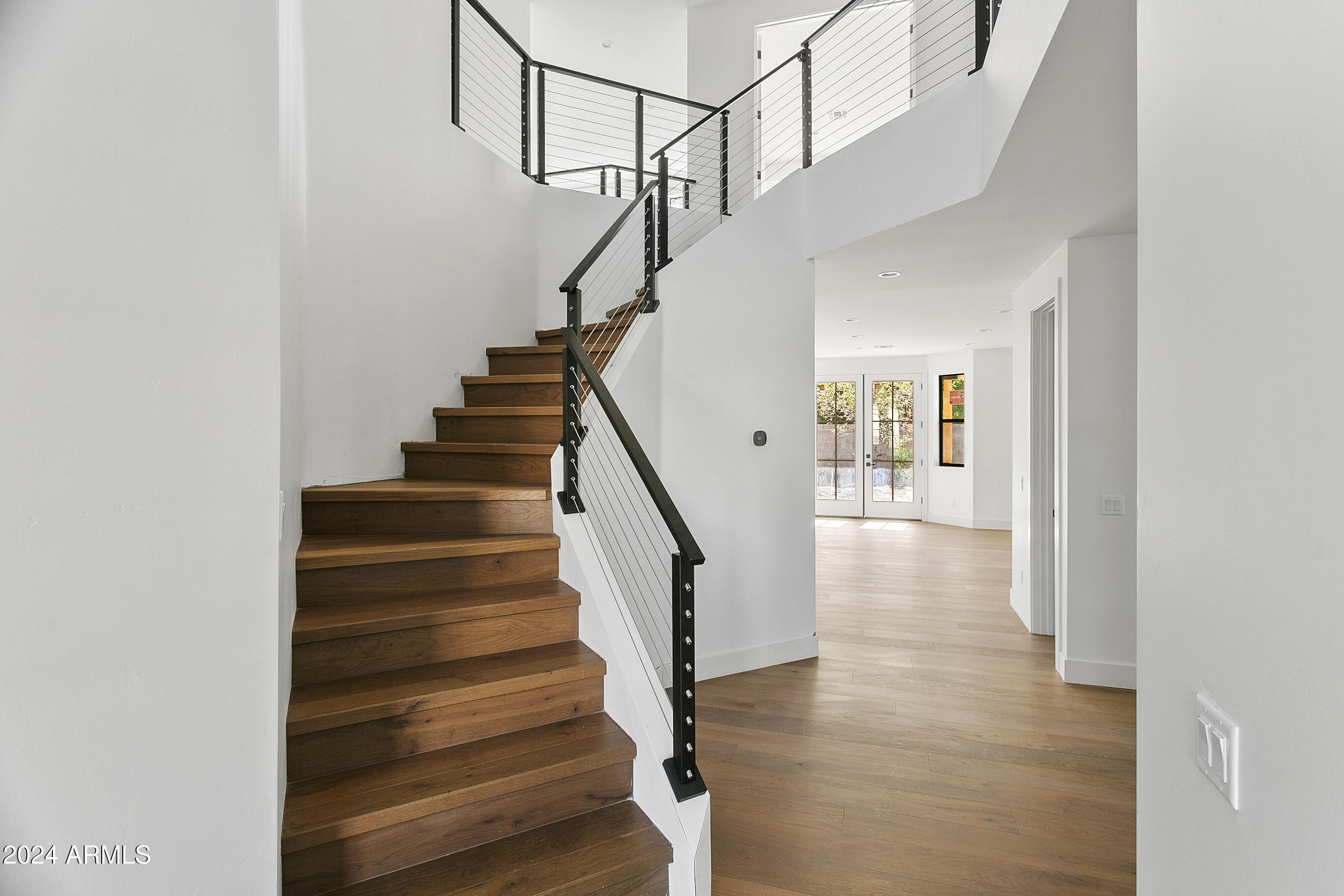 1331 West State Avenue Phoenix, AZ 85021 - Photo 4 of 39 VIEW FROM ENTRY