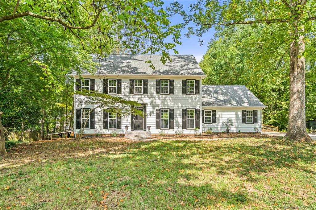 630 Robmont Road Charlotte, NC 28270 - Photo 1 of 45 Gallery Image 1