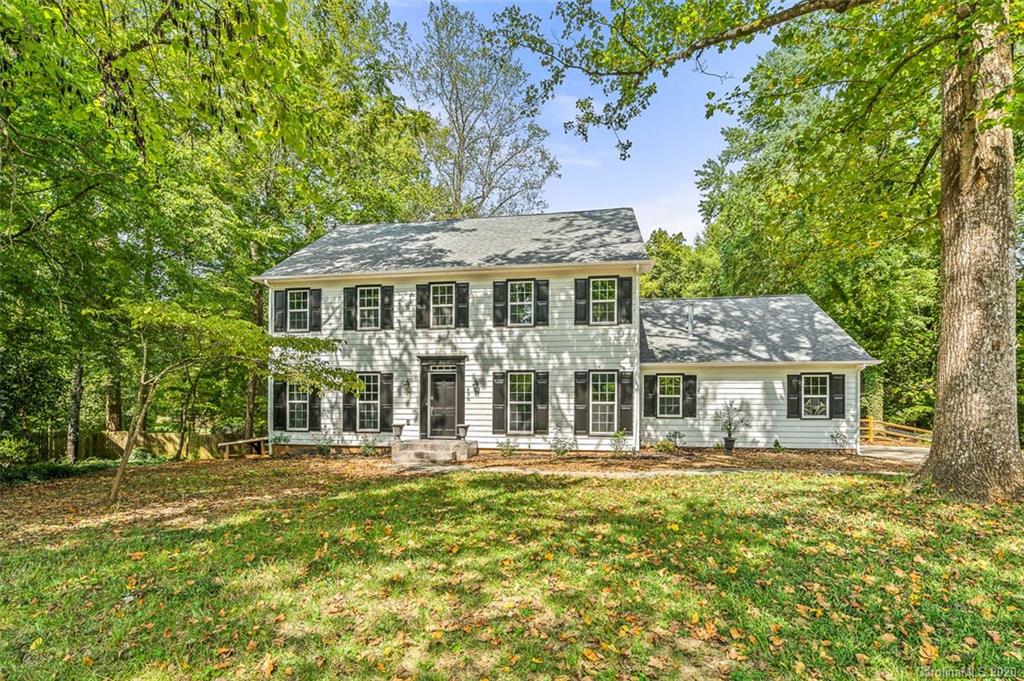 630 Robmont Road Charlotte, NC 28270 - Photo 2 of 45 Gallery Image 2