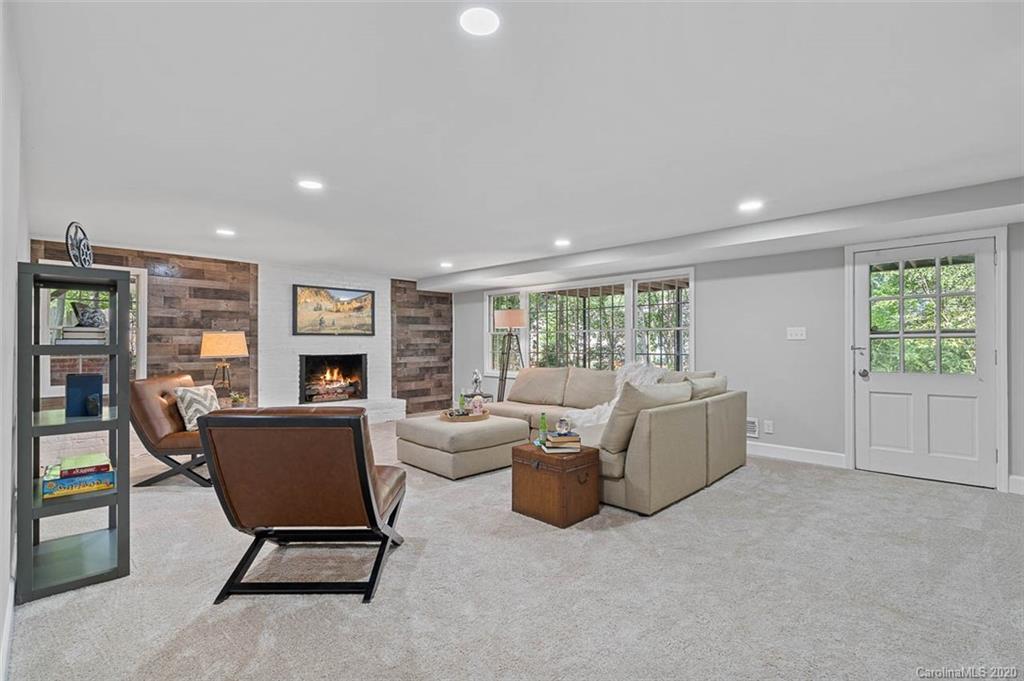 630 Robmont Road Charlotte, NC 28270 - Photo 20 of 45 Gallery Image 20