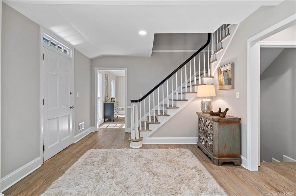 630 Robmont Road Charlotte, NC 28270 - Photo 4 of 45 Gallery Image 4