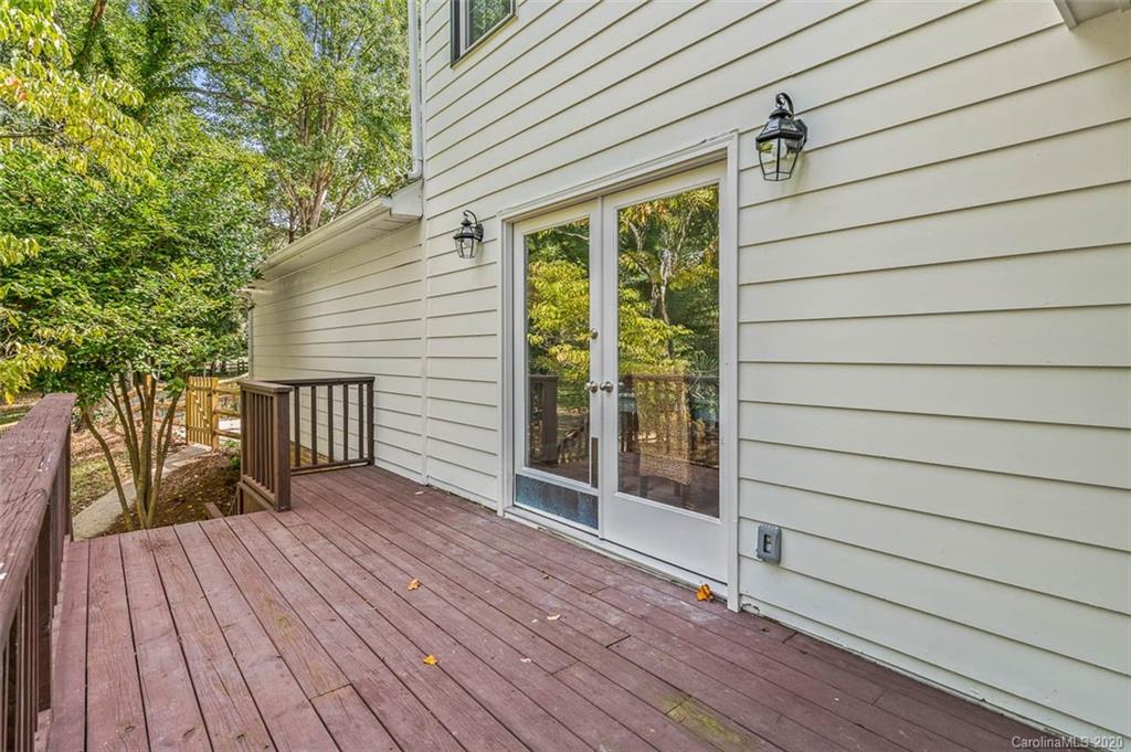 630 Robmont Road Charlotte, NC 28270 - Photo 36 of 45 Gallery Image 36