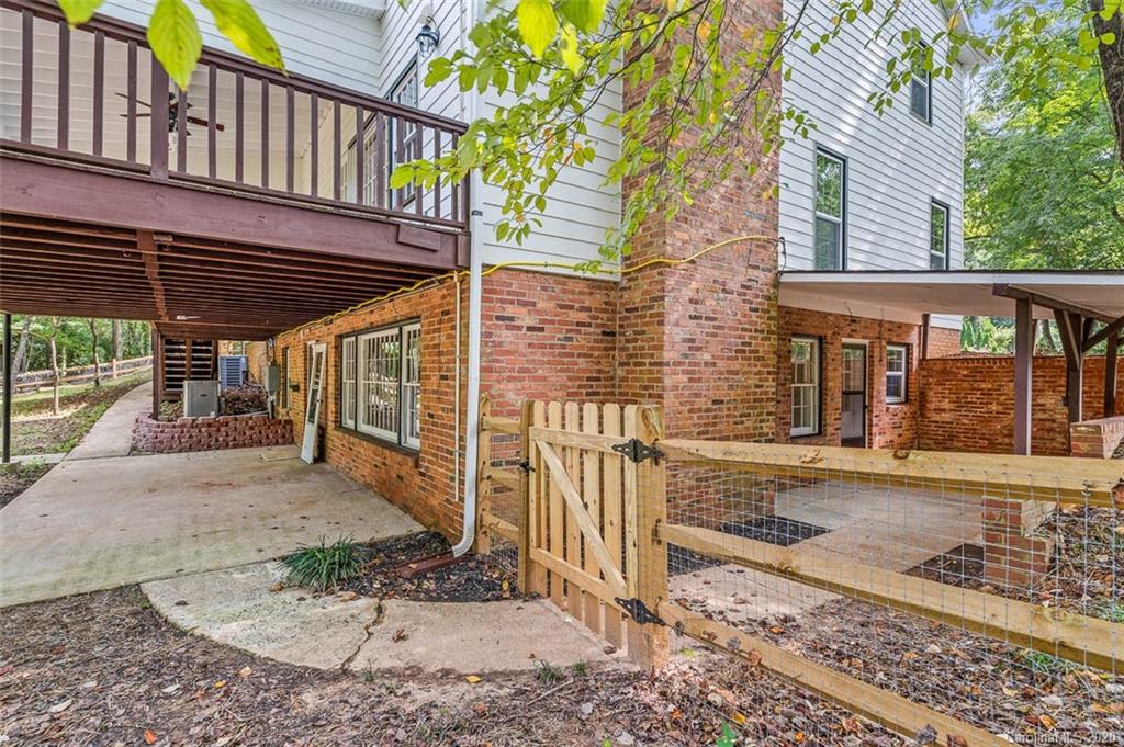 630 Robmont Road Charlotte, NC 28270 - Photo 40 of 45 Gallery Image 40