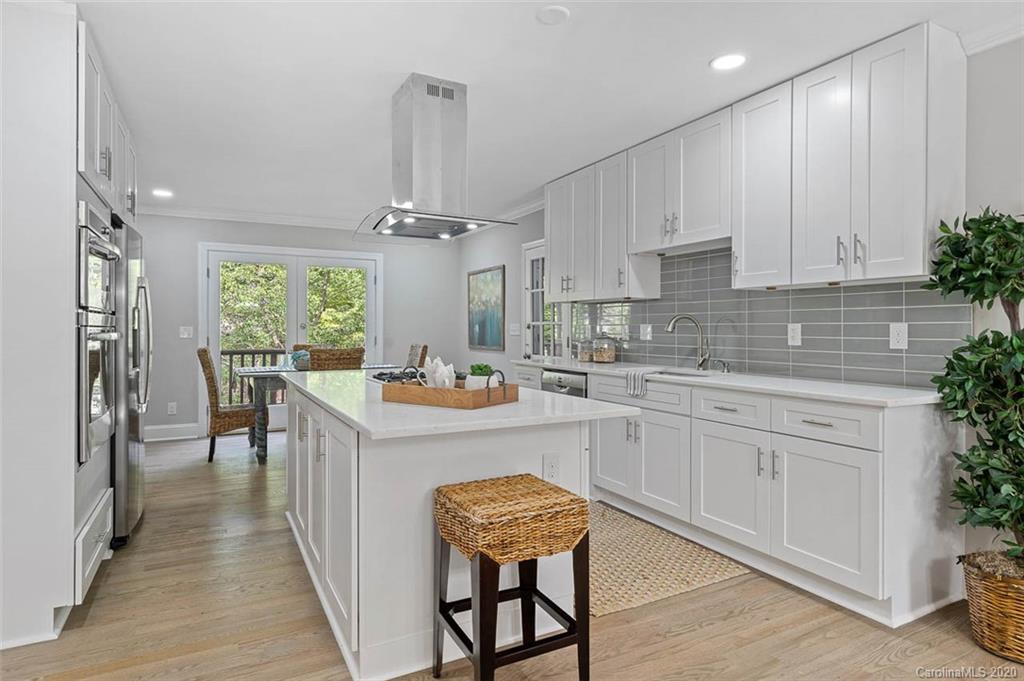630 Robmont Road Charlotte, NC 28270 - Photo 8 of 45 Gallery Image 8