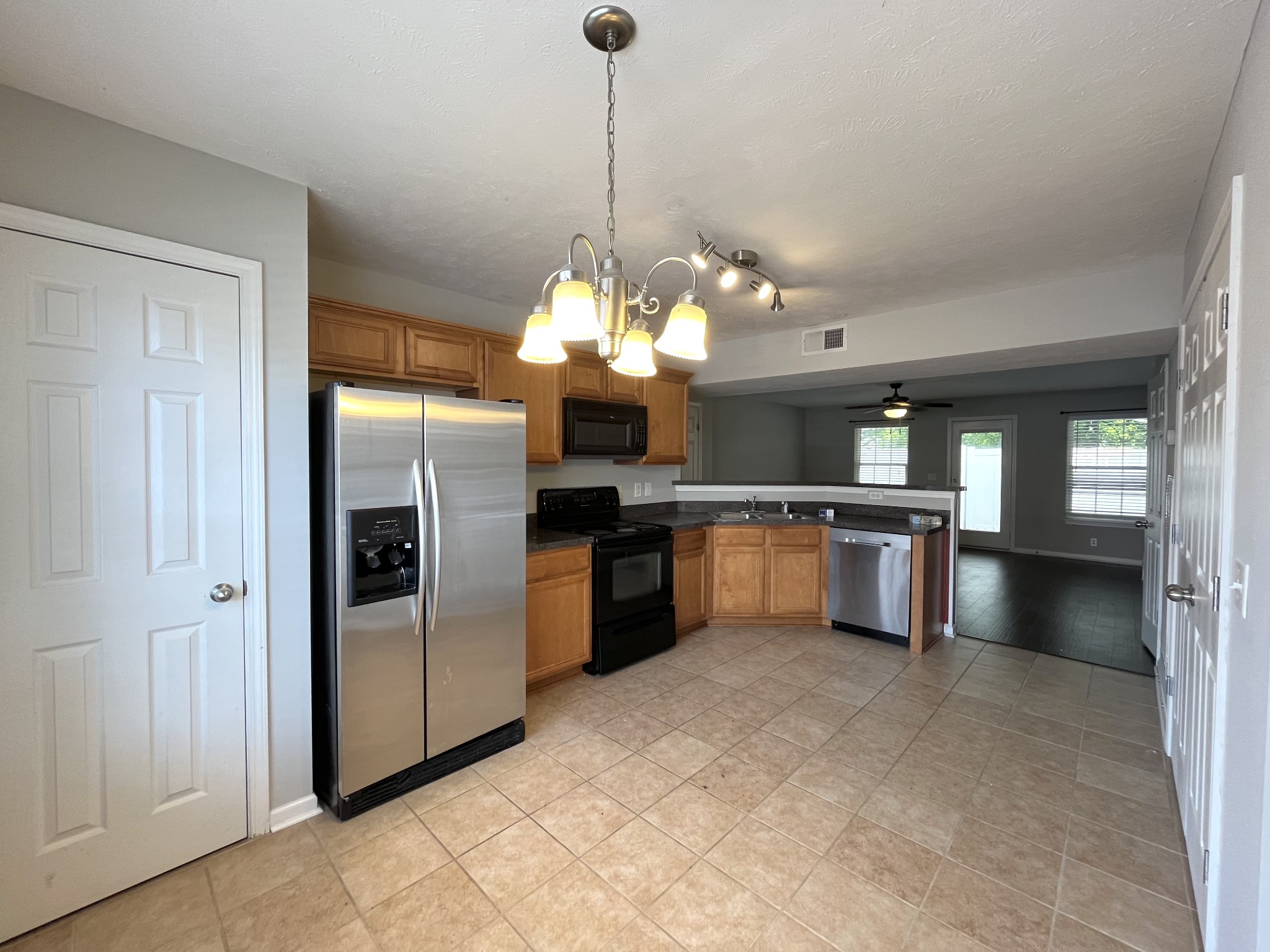 3023 London View Murfreesboro, TN 37128 - Photo 5 of 17