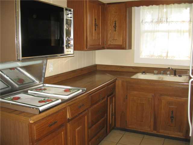 114 Ricks Avenue Greenfield, IN 46140 - Photo 4 of 10