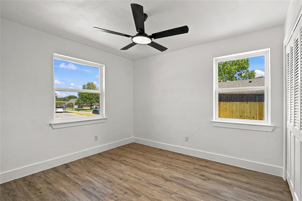 3306 Ridgehaven Street Irving, TX 75062 - Photo 21 of 31 Gallery Image 21