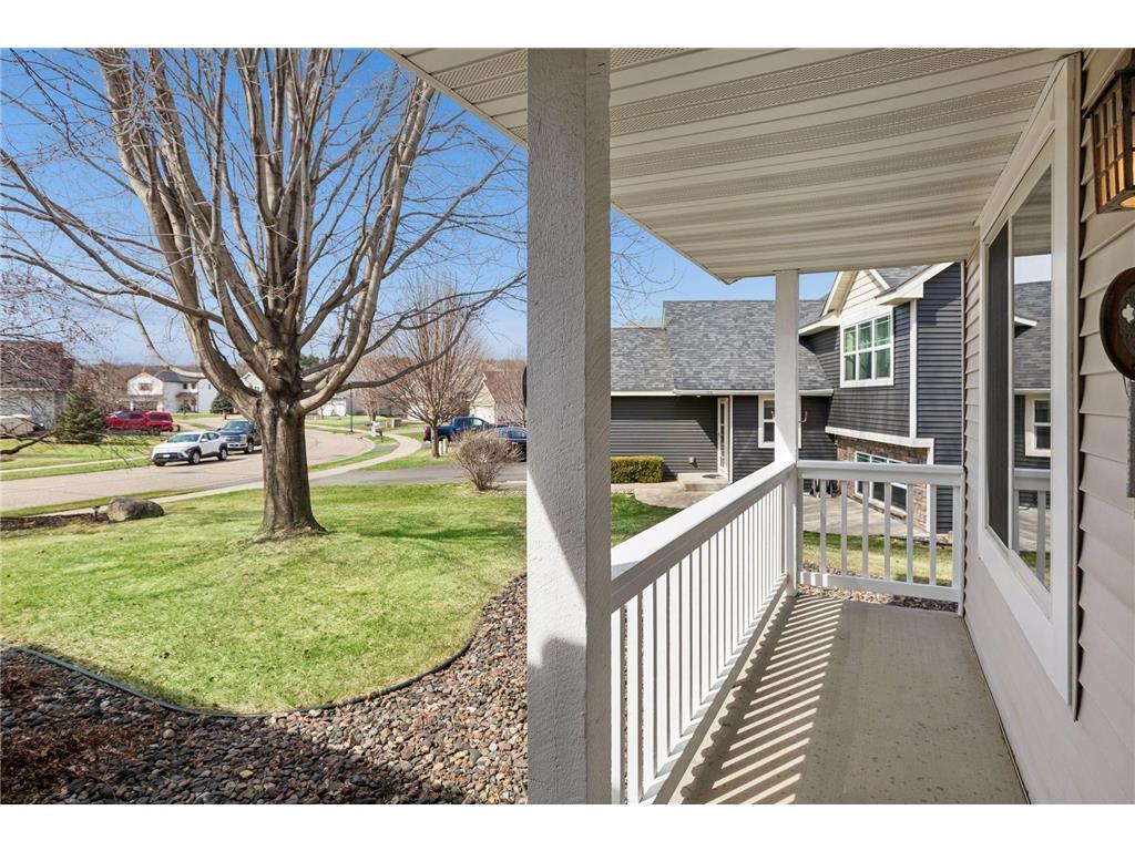 49 Windsor Wood Path Hudson, WI 54016 - Photo 4 of 38