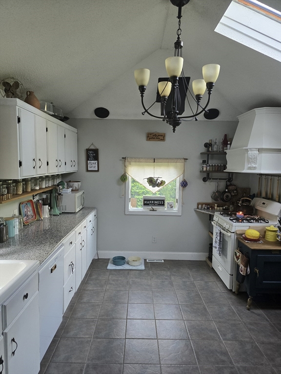 83 Dingley Dell Road Brimfield, MA 01010 - Photo 13 of 27 Gallery Image 13
