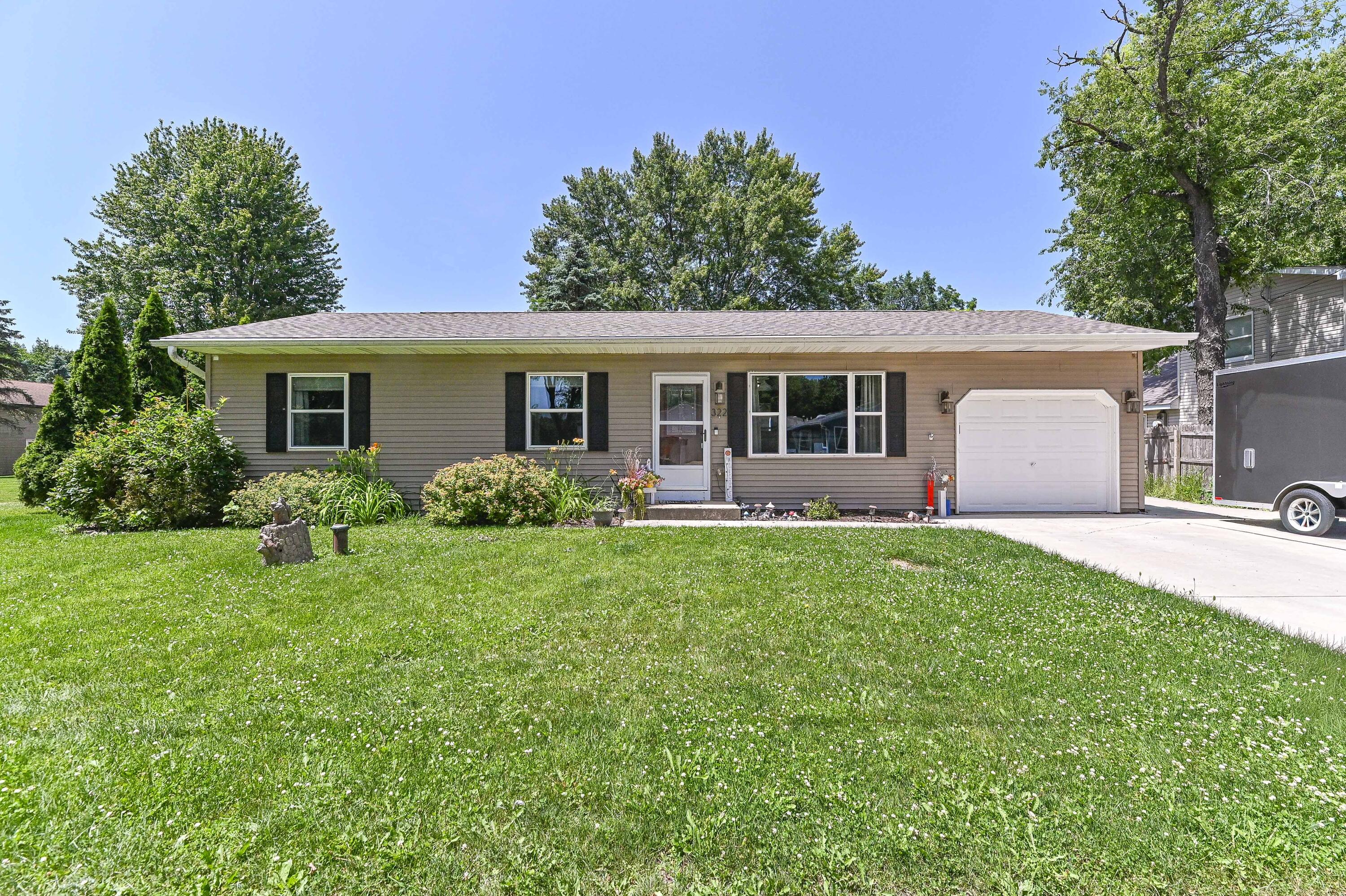 322 Woodlawn Avenue Rochester, WI 53105 - Photo 1 of 20 woodlawn-4