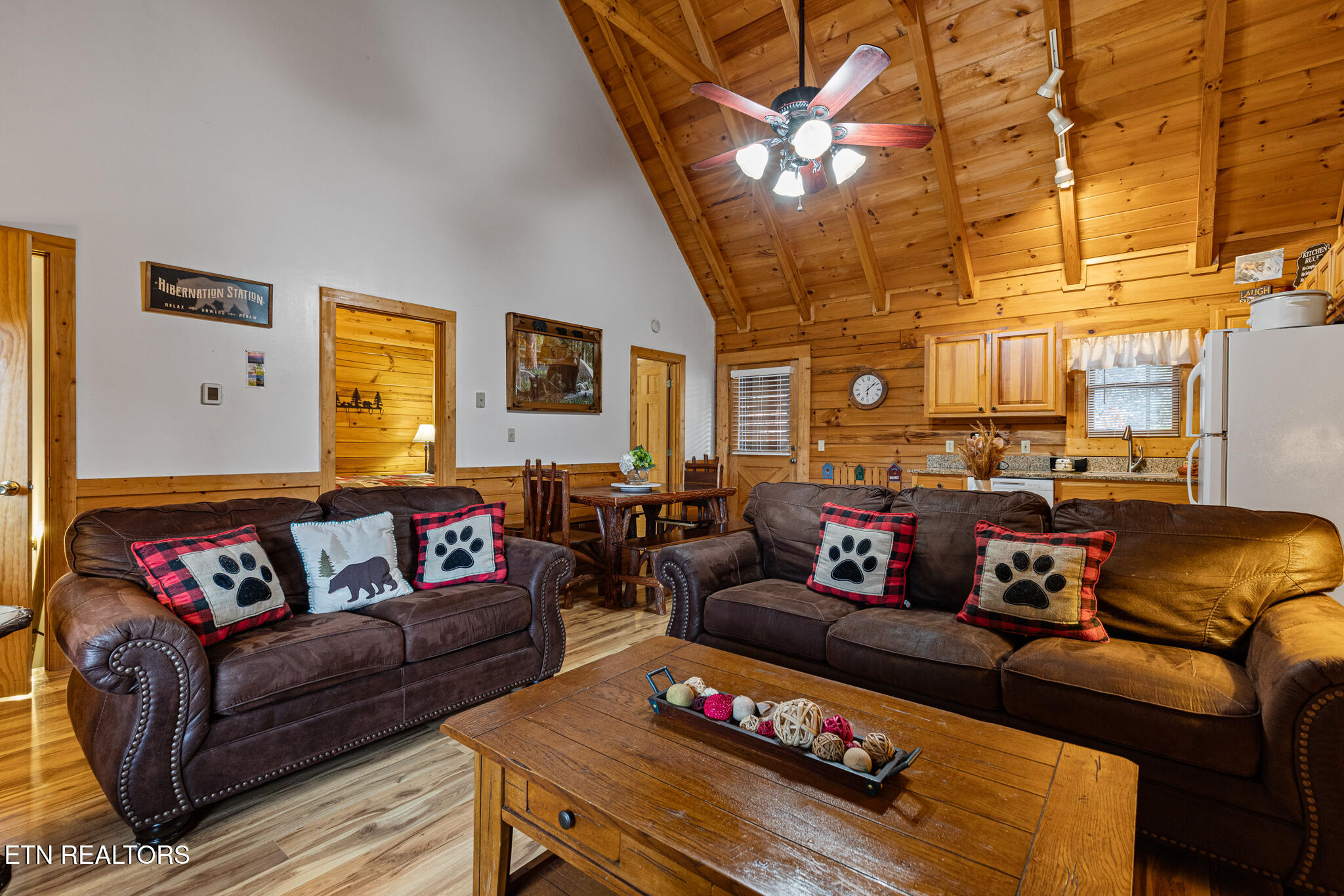 716 Golden Eagle Way Pigeon Forge, TN 37863 - Photo 12 of 34 716 Golden Eagle Way-10