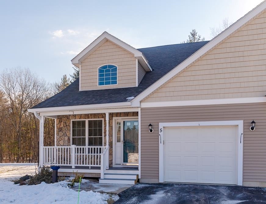 5 Arbor Circle Litchfield, NH 03052 - Photo 1 of 39