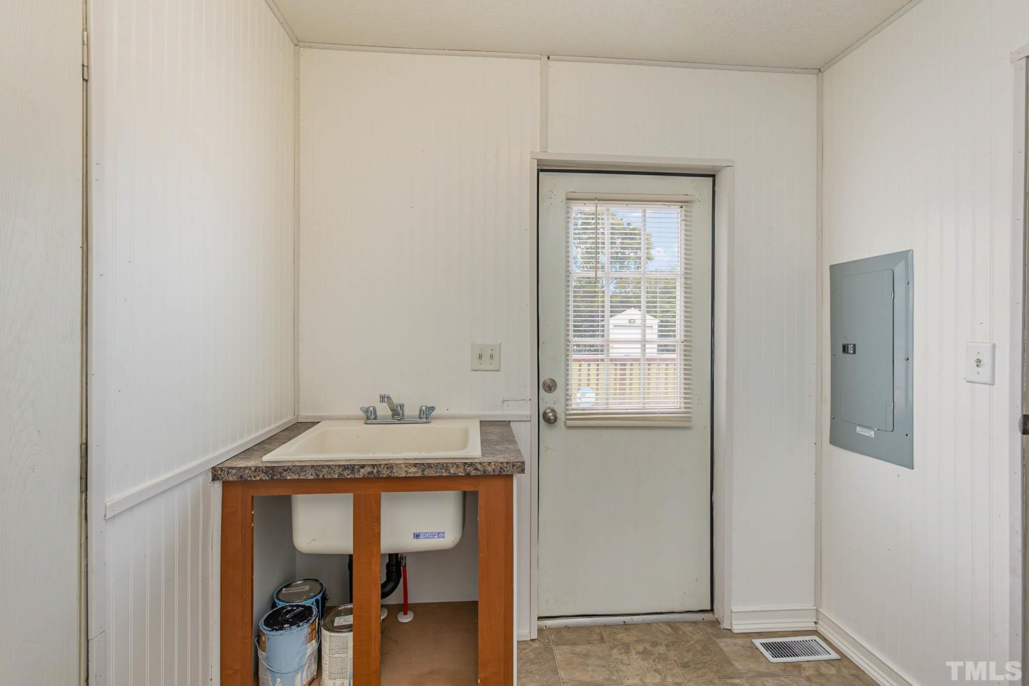 7457 Ross Road Erwin, NC 28339 - Photo 18 of 30 Gallery Image 18
