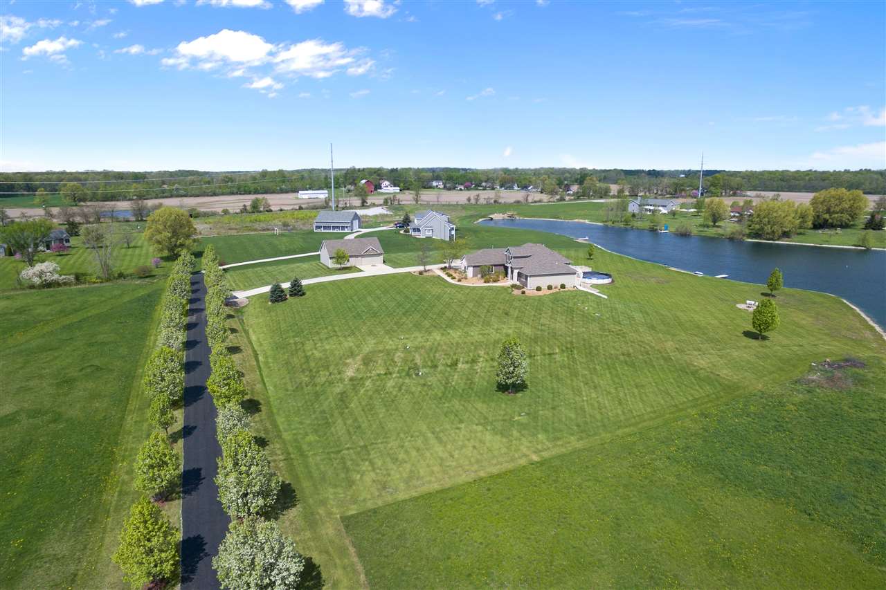 14609 Halter Road Leo, IN 46765 - Photo 2 of 36