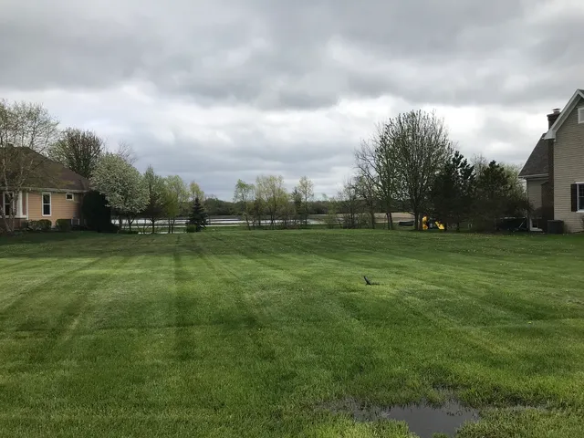 $55,900 | 9640 Stonecastle Lane, Lakewood, IL 60014