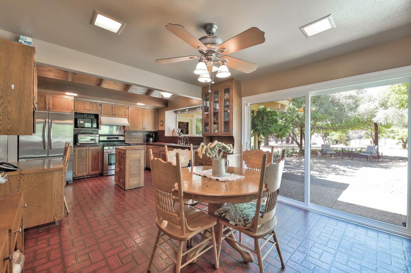 5376 Little Uvas Road Morgan Hill, CA 95037 - Photo 13 of 34 Gallery Image 13