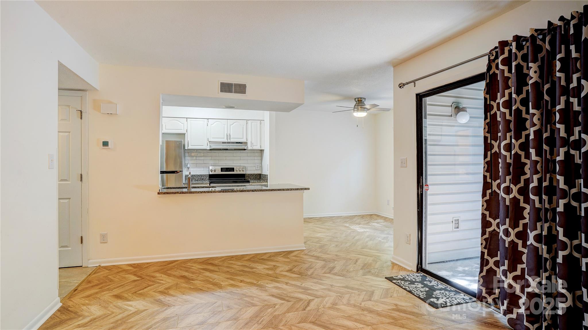 11047 Cedar View Rd. Charlotte, NC 28226 - Photo 12 of 26 Gallery Image 12