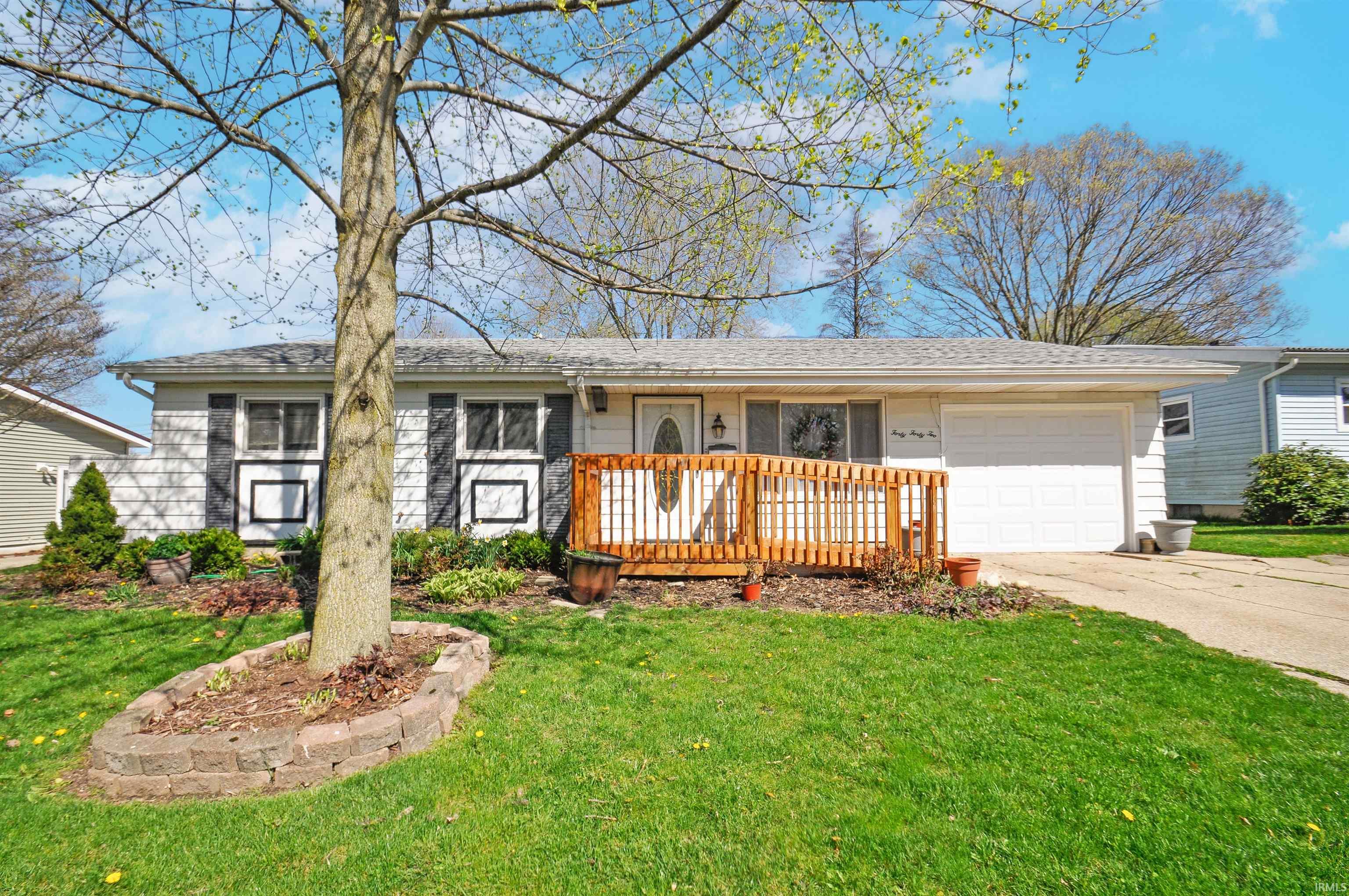 4042 York Road South Bend, IN 46614 - Photo 1 of 29 Gallery Image 1