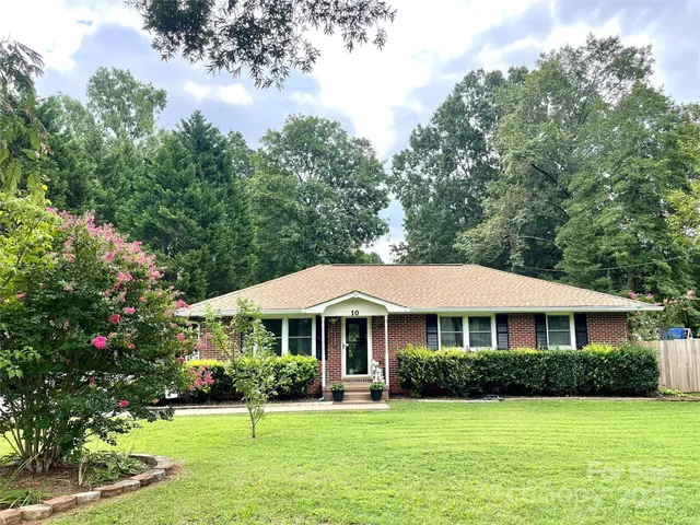 $299,900 | 10 Georgia Avenue, York, SC 29745