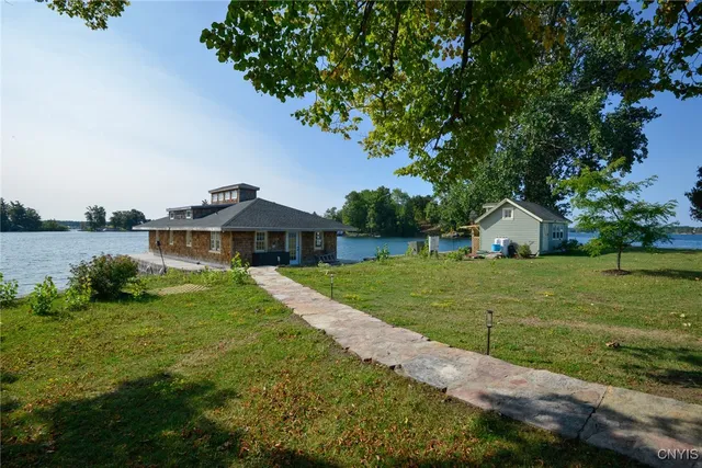 $1,195,000 | 48794 Little Lehigh, Alexandria Bay, NY 13607