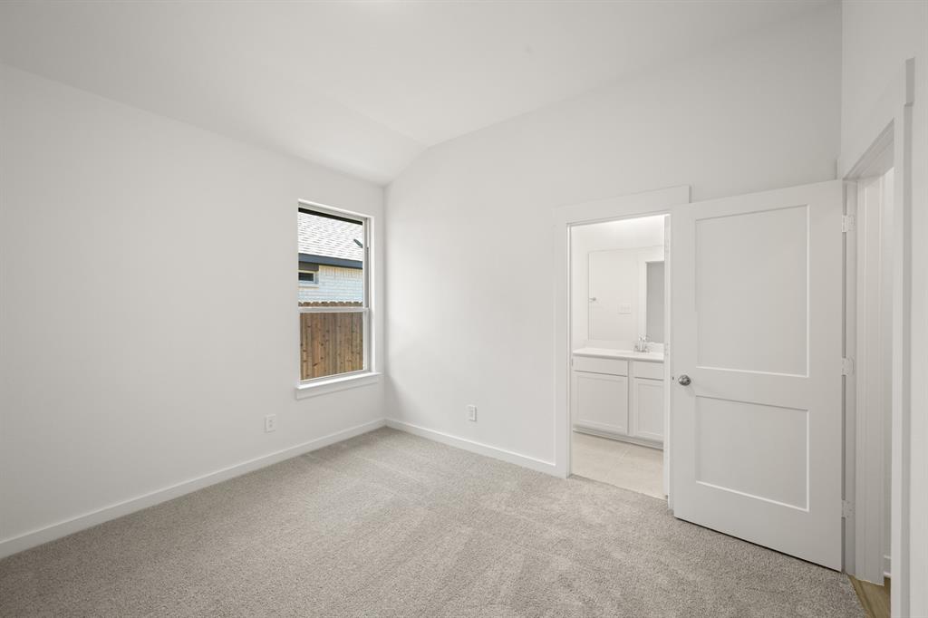 1321 Rothland Lane Red Oak, TX 75154 - Photo 24 of 33 1321 Rothland- Bedroom-3