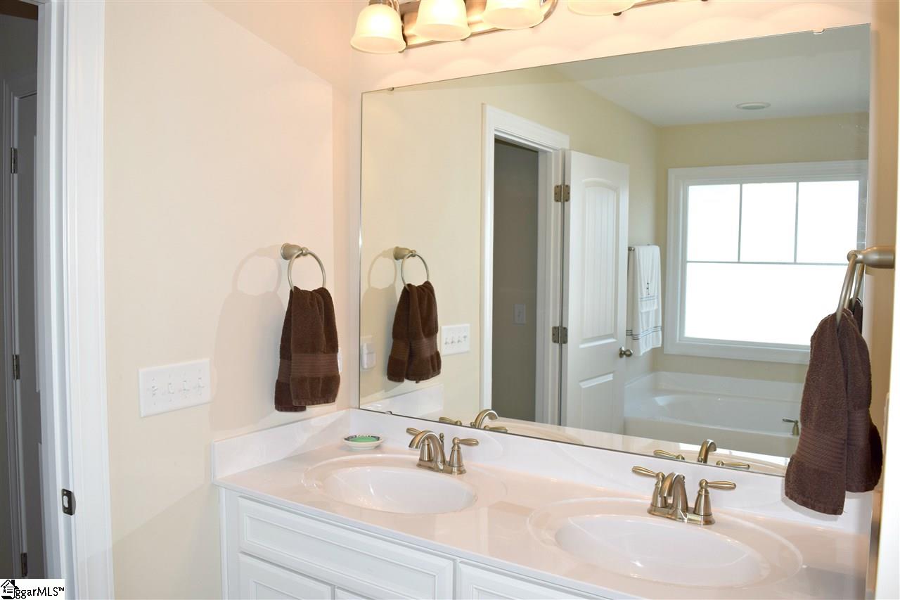 314 Ridenour Avenue Greenville, SC 29617 - Photo 17 of 32 Gallery Image 17