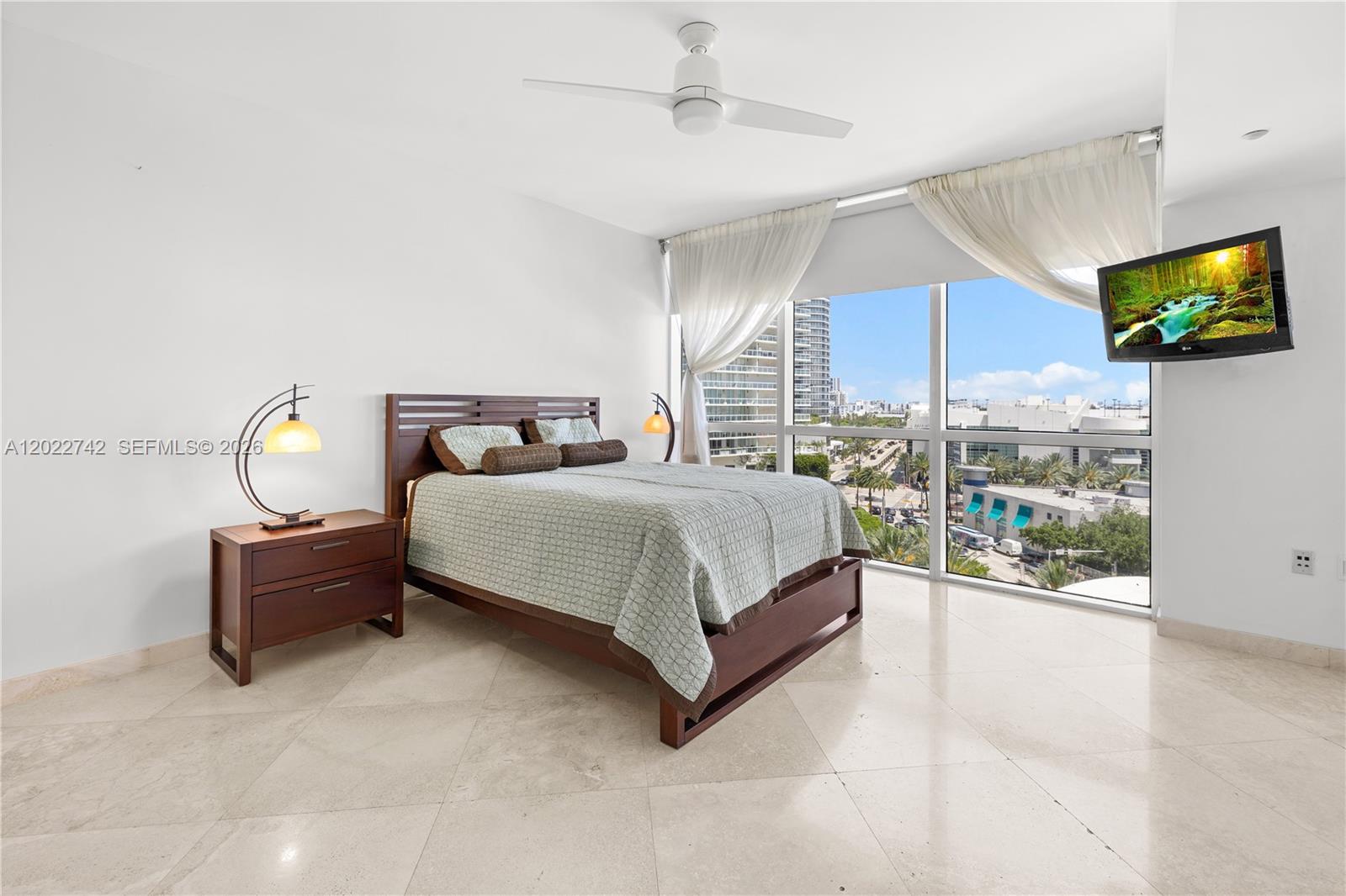 400 Alton Road, Unit 907 Miami Beach, FL 33139 - Photo 7 of 52