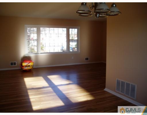 820 Curie Road North Brunswick, NJ 08902 - Photo 7 of 10 Gallery Image 7