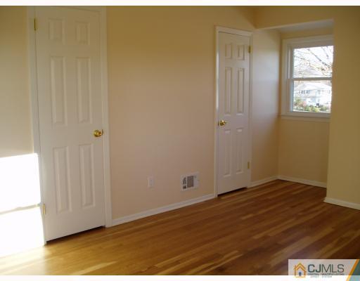 820 Curie Road North Brunswick, NJ 08902 - Photo 9 of 10 Gallery Image 9